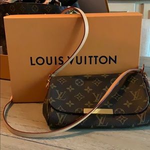 Louis Vuitton Favorite PM MNG